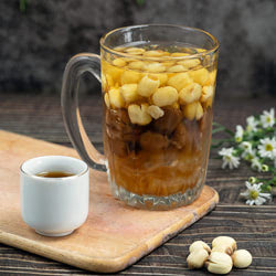 CHÈ HẠT SEN NHÃN NHỤC LÀM QUÀ VẶT MỜI ĐỒNG NGHIỆP
